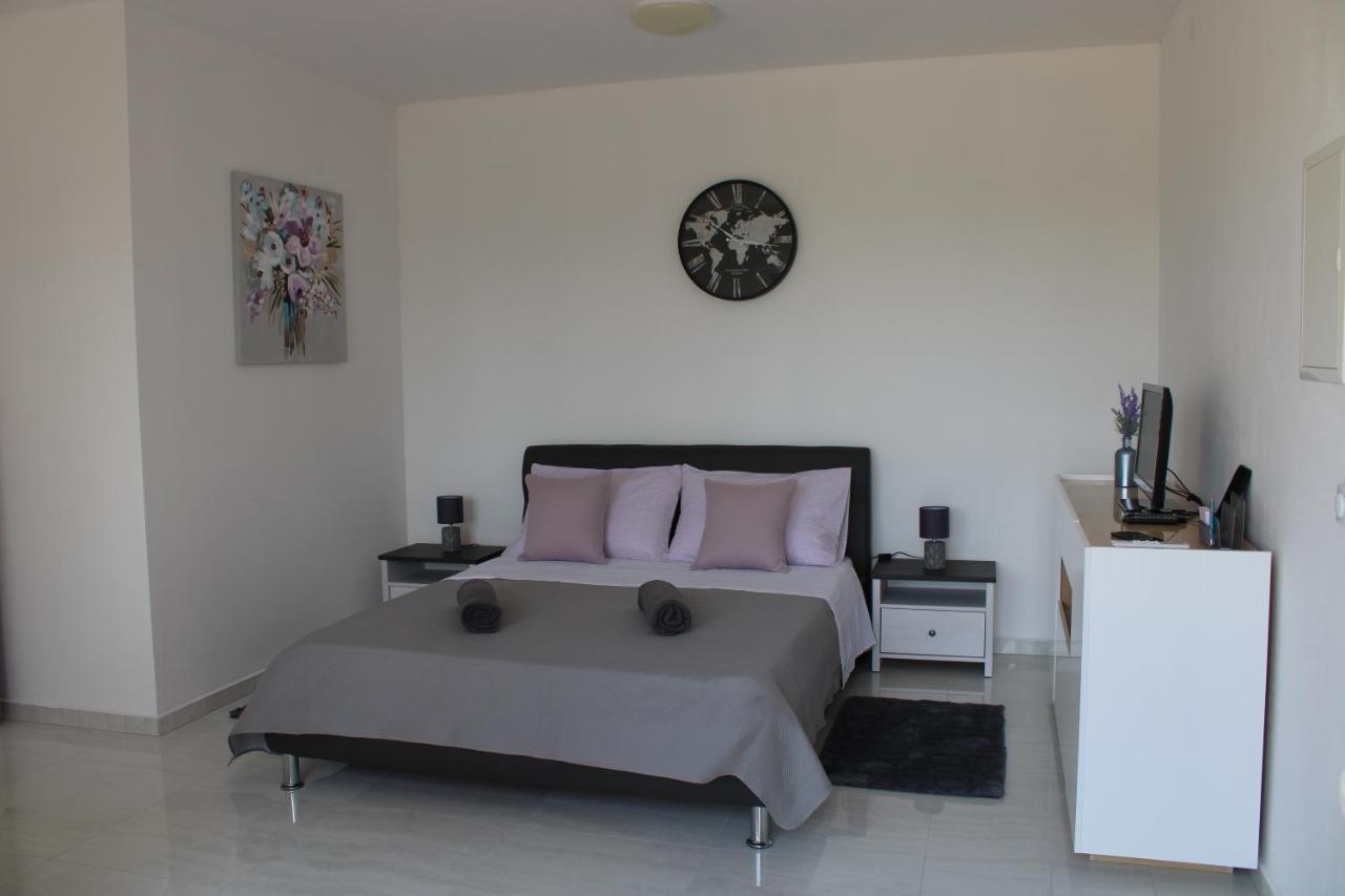 Apartmani Toni Drnis Ngoại thất bức ảnh